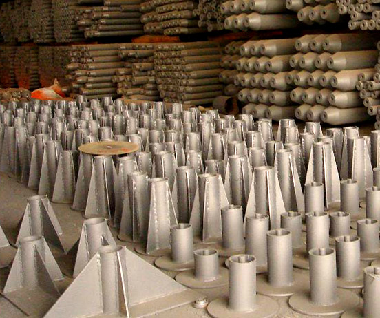 句容钢网架支托